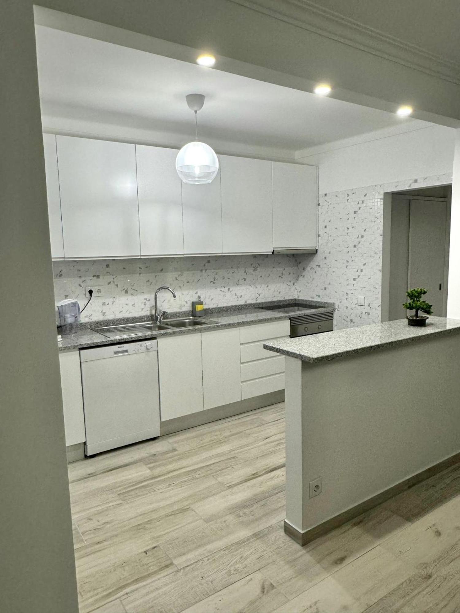 Princess Retreat Beautiful Modern Aprt 2 Min Walk From Quarteira Beach Exterior photo