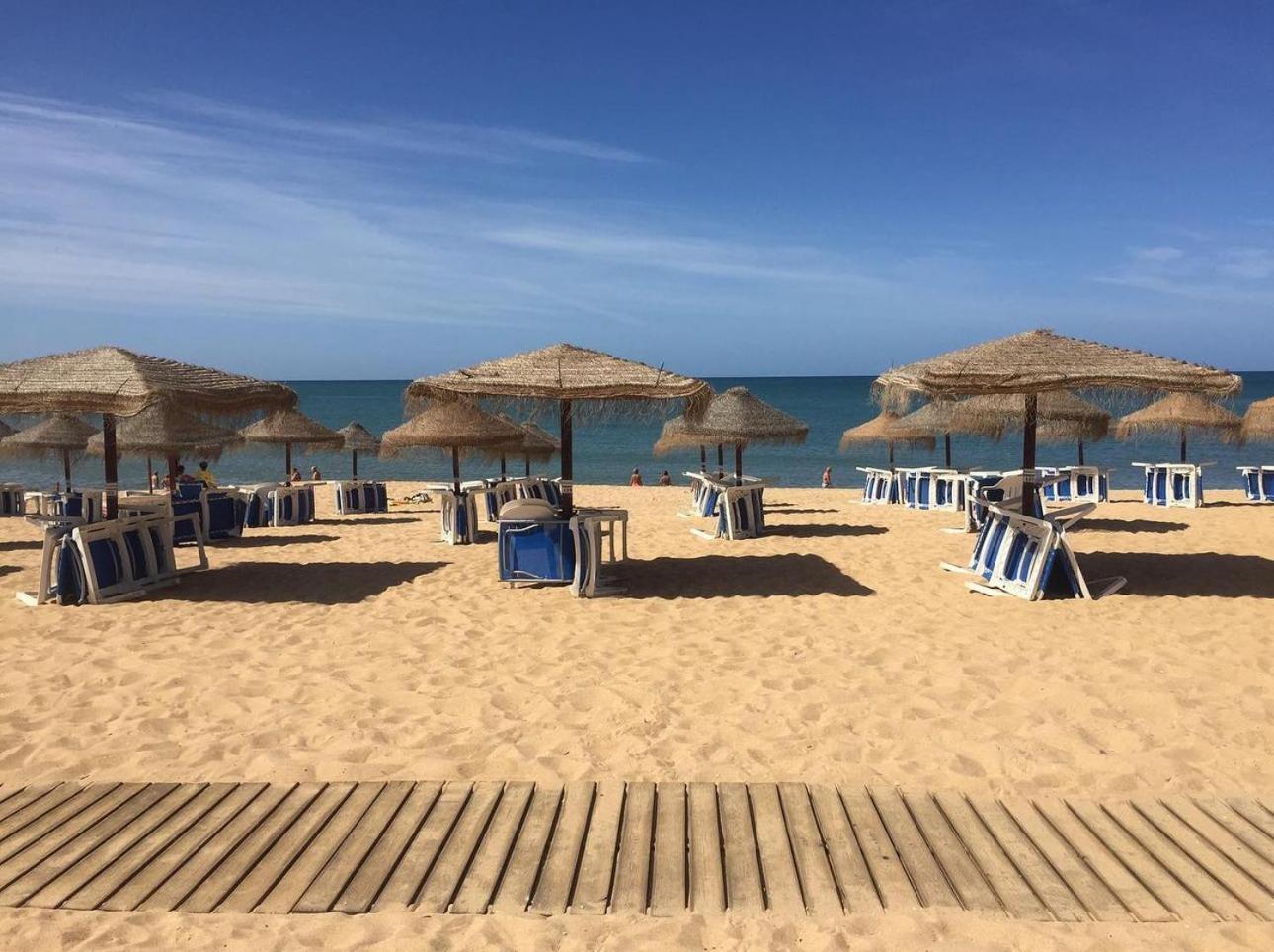 Princess Retreat Beautiful Modern Aprt 2 Min Walk From Quarteira Beach Exterior photo