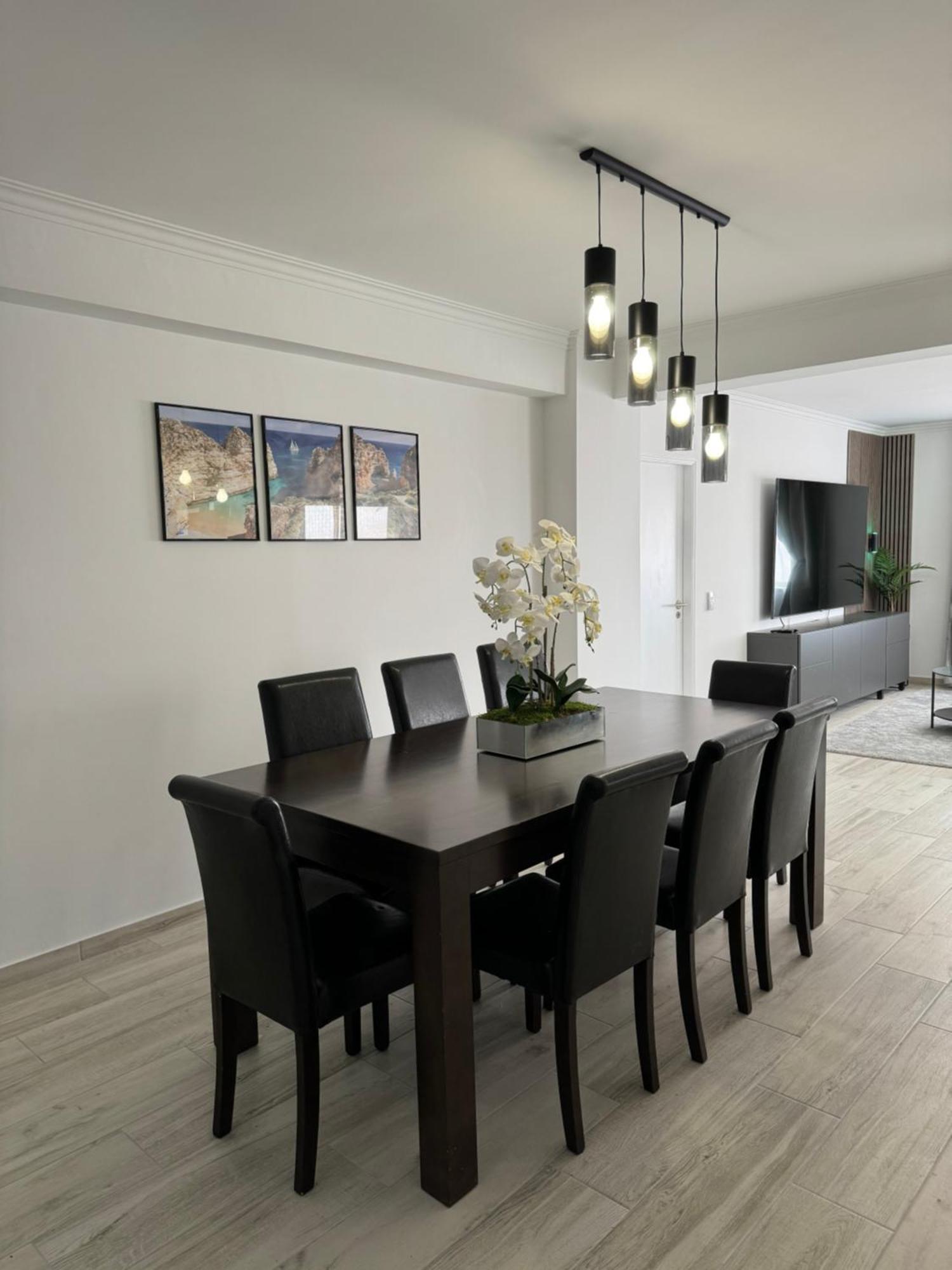Princess Retreat Beautiful Modern Aprt 2 Min Walk From Quarteira Beach Exterior photo
